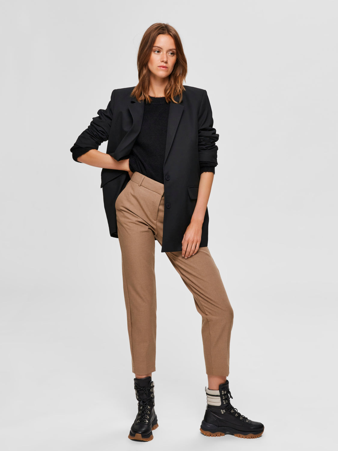 Lulu O-Neck Strikket Genser - Sort